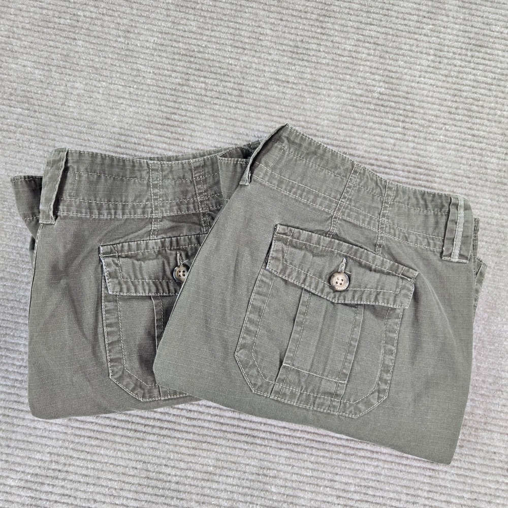 Eddie Bauer Womens 18 Olive Green Ripstop Cotton‎ Cargo Shorts Lot of 2
